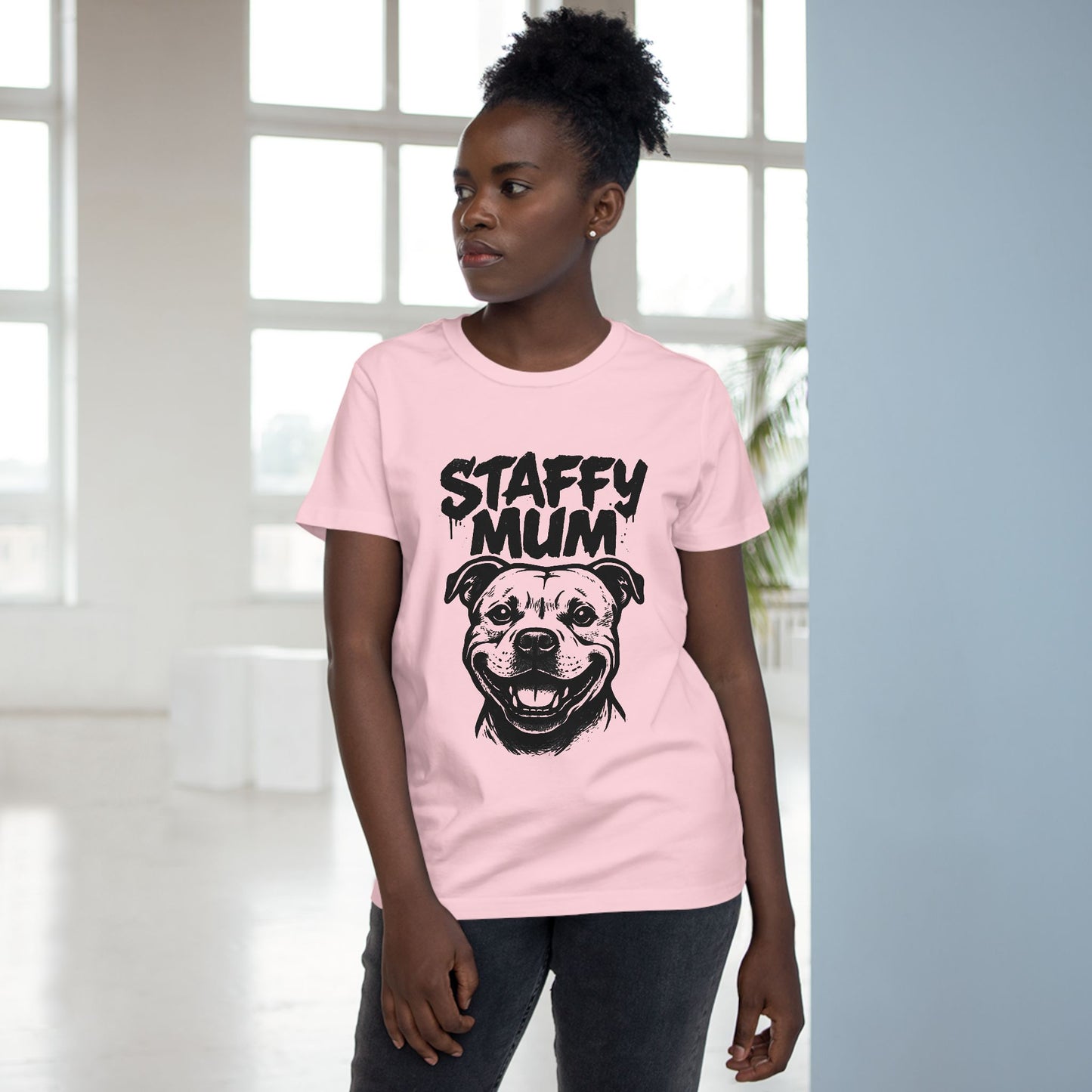 Staffy Mum – Women's Staffordshire Bull Terrier Premium T-Shirt